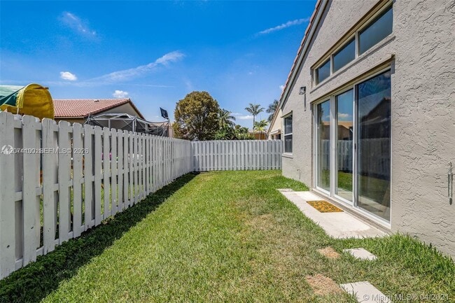 Building Photo - 15726 NW 16th Ct