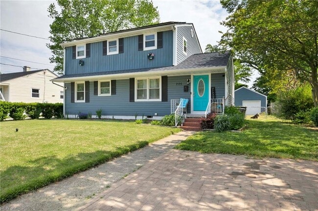 Primary Photo - 205 Gumwood Dr