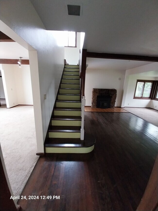 Building Photo - 19915 SW Muddy Valley Rd