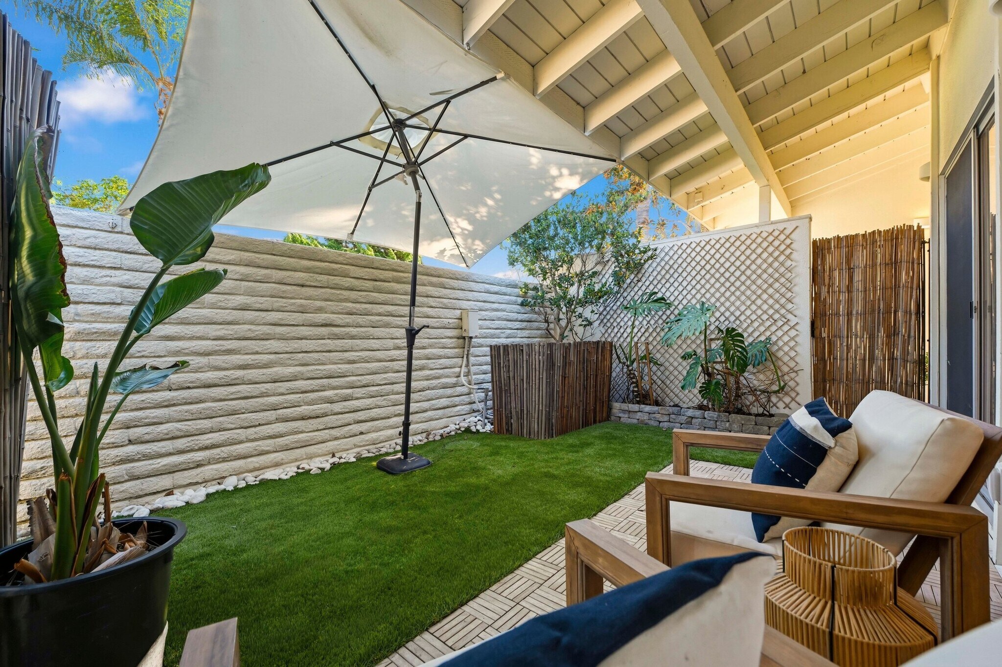 Building Photo - 7021 Estrella de Mar Rd