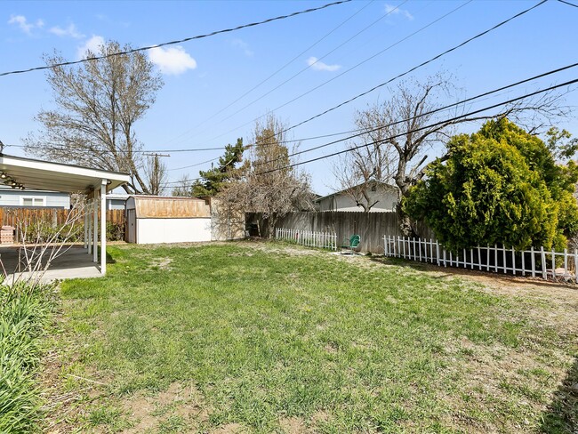 Building Photo - 1708 Probasco Way