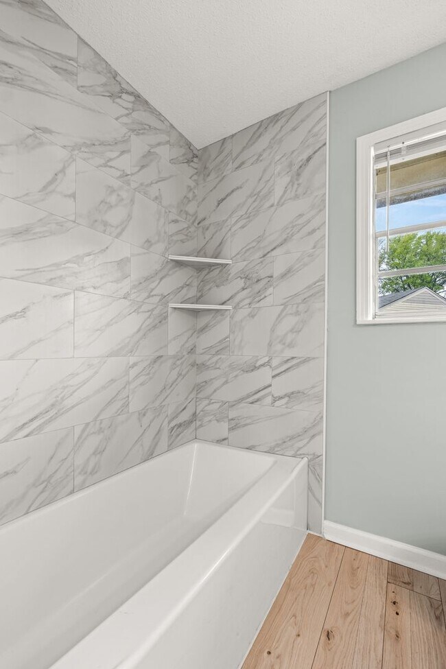 Building Photo - Fully Renovated Whitehaven Gem - Open To Section 8