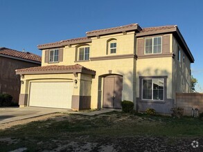Building Photo - 45120 Palm Ln
