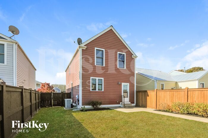 Building Photo - 3528 Barter St