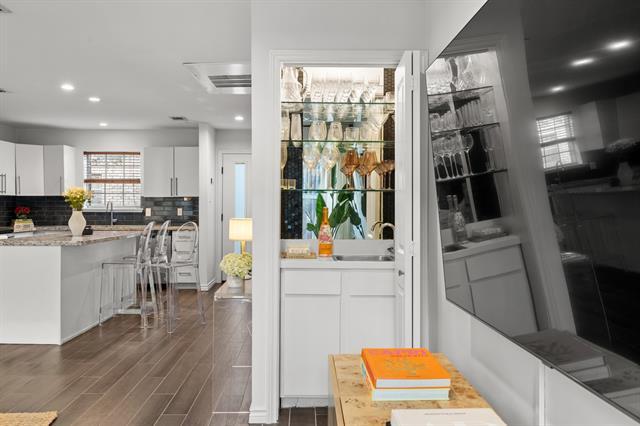 Building Photo - 4306 Buena Vista St