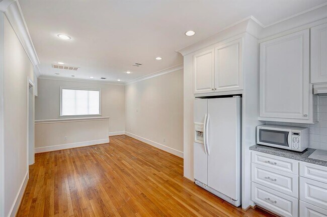 Building Photo - 3020 Ella Lee Ln