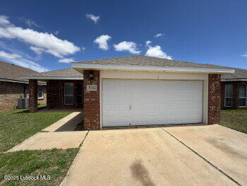 Primary Photo - 516 N Kline Ave