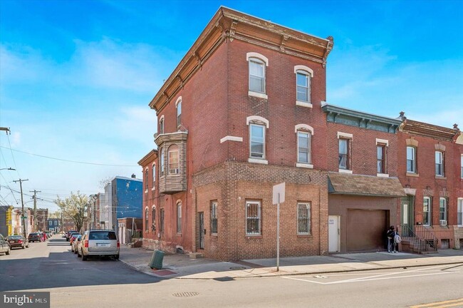 Building Photo - 3015 Frankford Ave