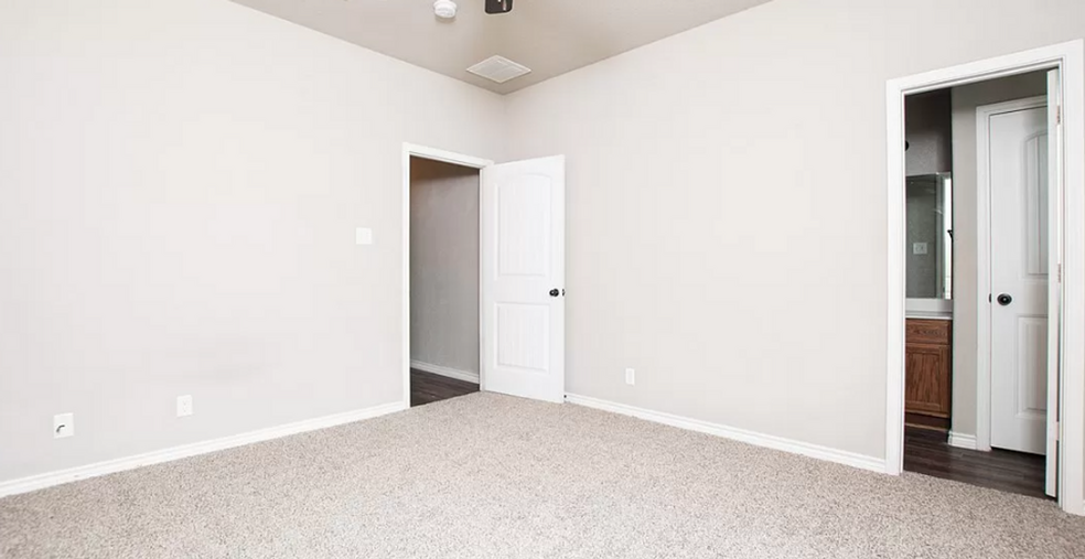 Building Photo - 523 Kacie Dr
