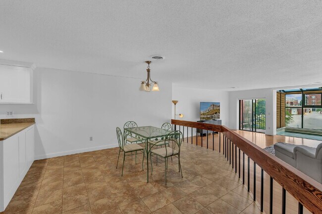 Building Photo - Luxury Condo for Rent – Franklin Place, Bangor