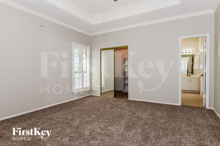 Building Photo - 1729 Creek Valley Rd