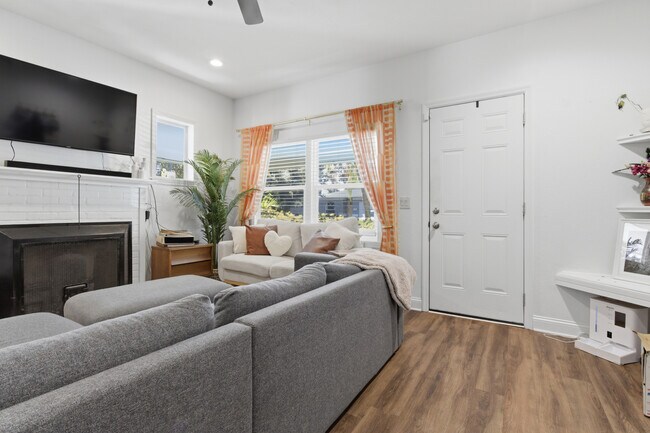 Building Photo - 3203 N Bailey St