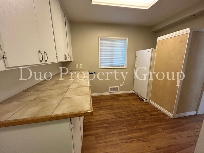 Building Photo - G Street