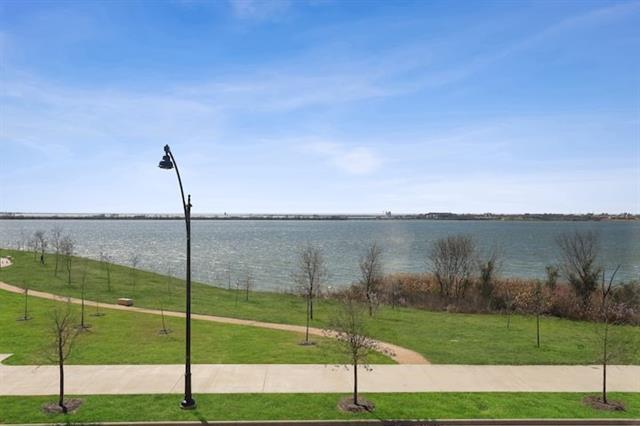 Building Photo - 7421 Sunset Blvd