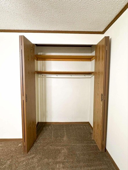 Building Photo - 2421 Madison St