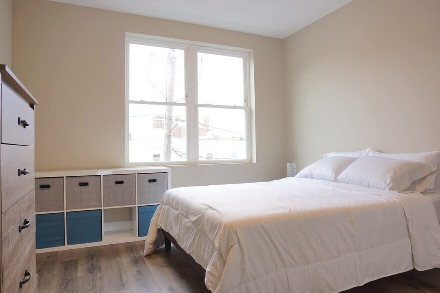 Building Photo - 140 Pearl St