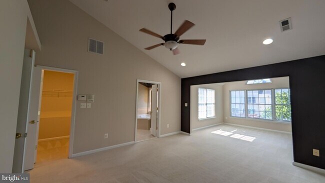 Building Photo - 42681 Rolling Rock Square