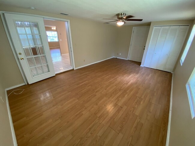 Building Photo - 4581 Praver Dr N