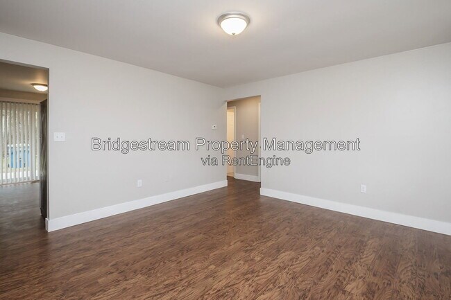 Building Photo - 5442 Lofino Ct