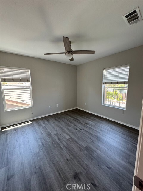 Building Photo - 33618 Iris Ln