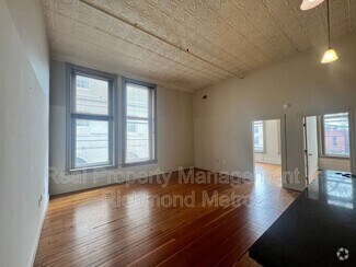 Building Photo - 121 W Broad St