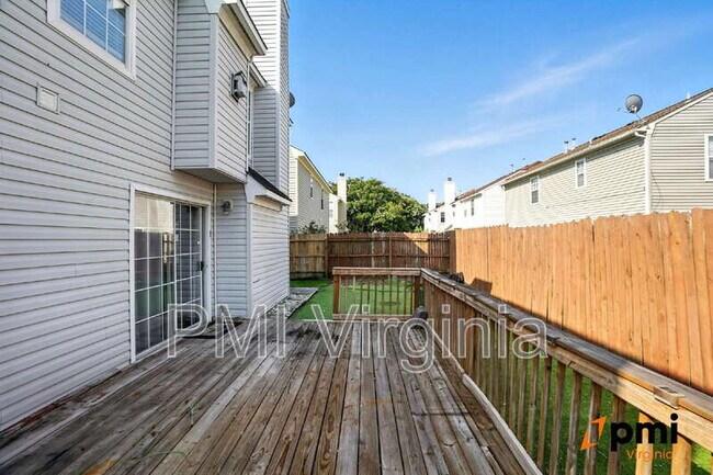 Building Photo - 159 Stoney Ridge Ave