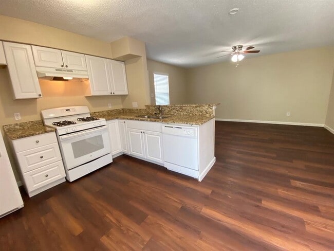 Building Photo - 4903 Merritt Dr