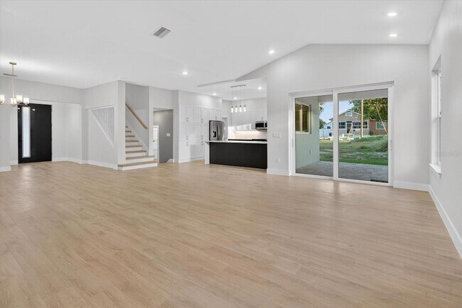 Building Photo - 207 Athens St