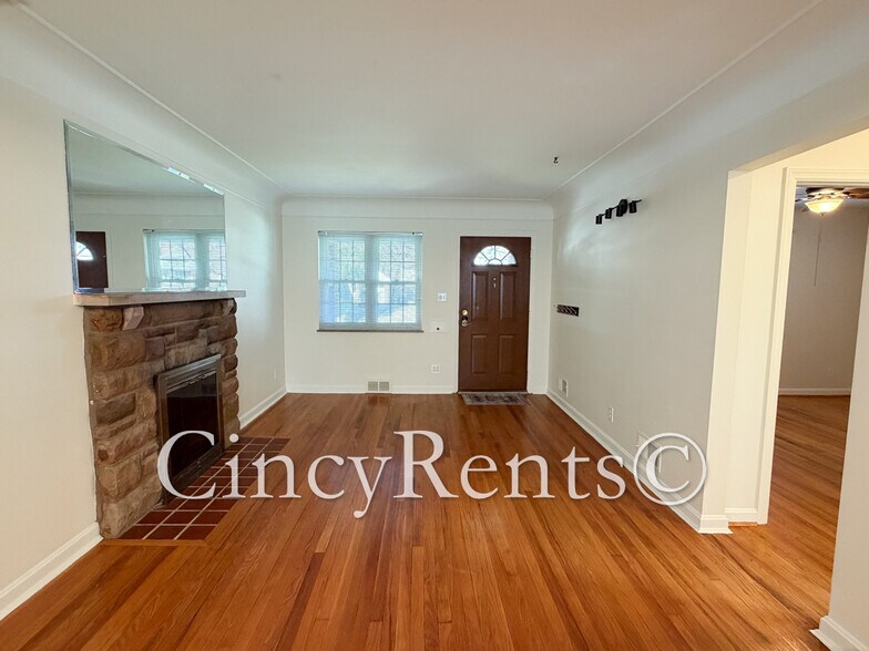 Building Photo - 2652 Bonnie Dr