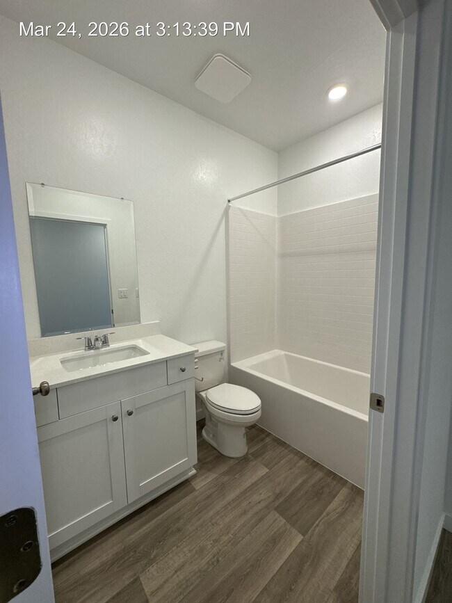 Building Photo - Newly Built Home located SE Visalia!  Rent Ready!