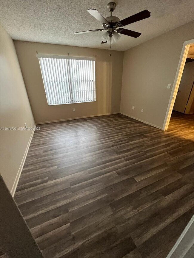 Building Photo - 4501 W McNab Rd