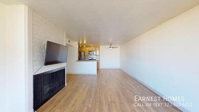 Building Photo - 421 La Fayette Park Pl