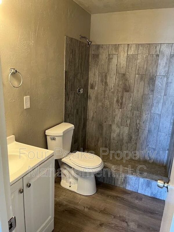 Building Photo - 6406 W Rose Ln