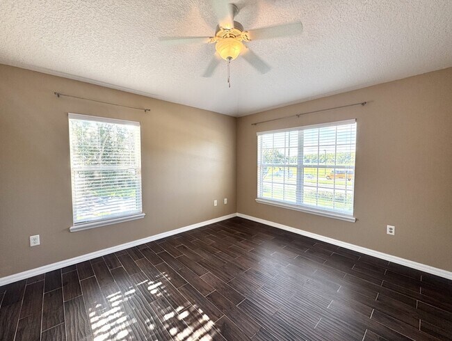 Building Photo - 6582 S Goldenrod Rd