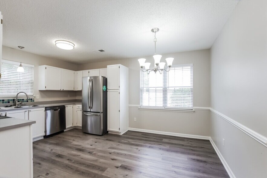 Building Photo - 13954 Dingess Rd