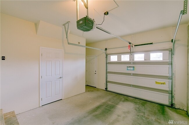 Building Photo - Highland Park Townhouse