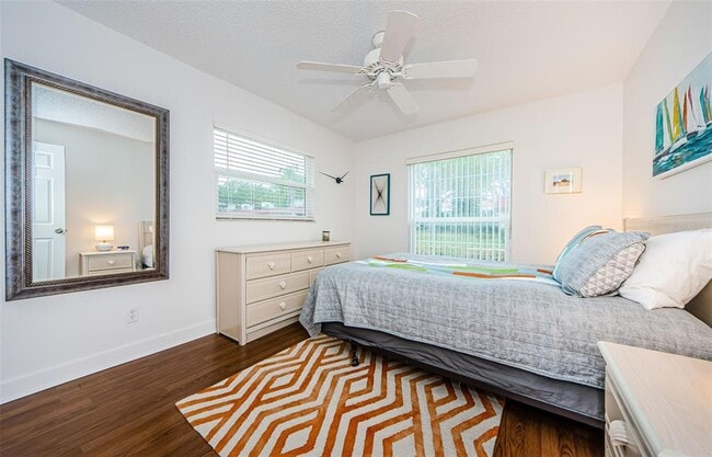 Building Photo - 601 N Hercules Ave