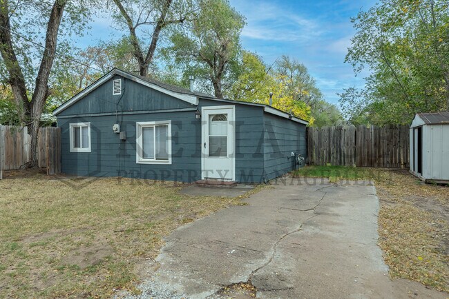 Building Photo - 508 N Tracy St