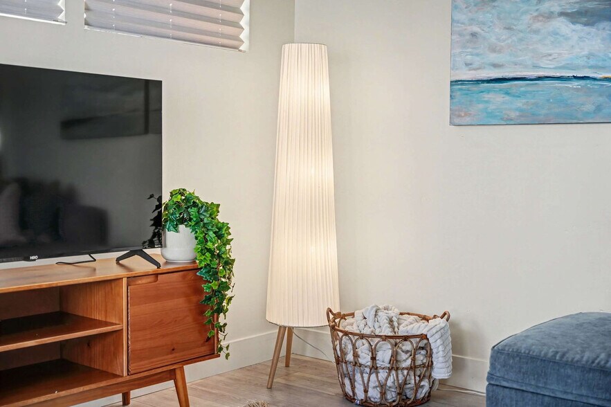 Building Photo - 2612 Bayside Ln