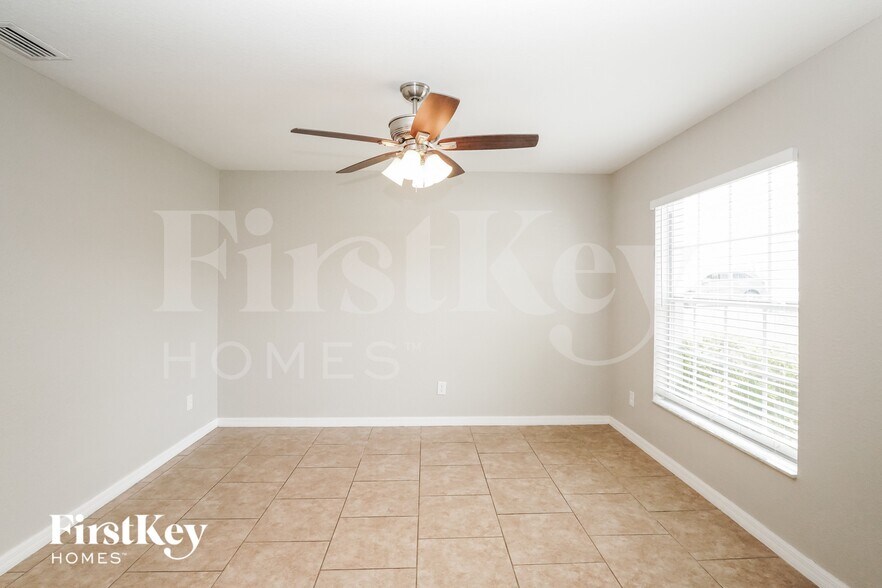 Building Photo - 211 Grouper Ct