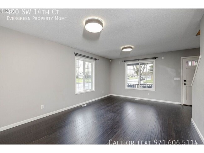 Building Photo - 400 SW 14th Ct