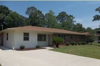 Building Photo - Single-Family House for Rent