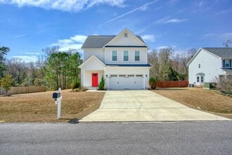 Building Photo - Charming 3-Bedroom Home for Rent in Rogers Farm