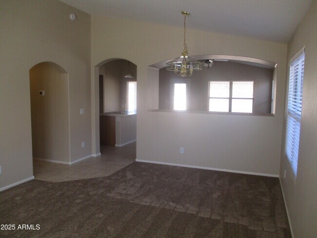 Building Photo - 11202 E Persimmon Ave