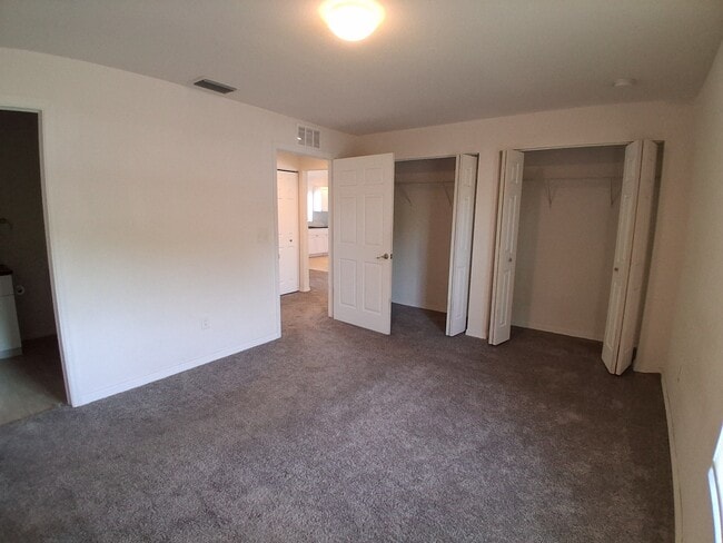 Building Photo - 7061 Tide Cir