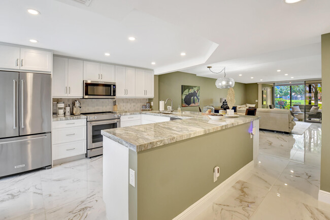 Building Photo - 15878 Loch Maree Ln