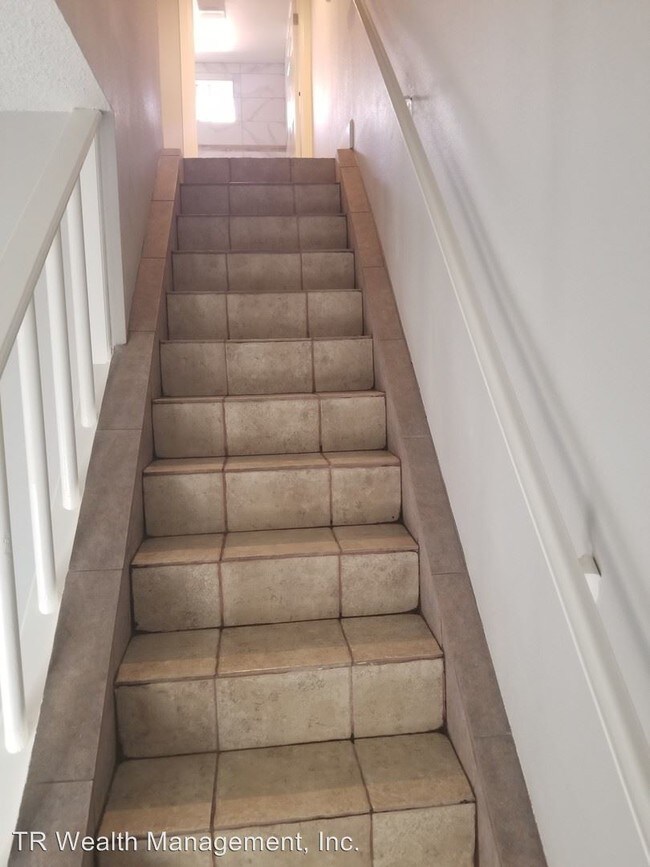 Building Photo - 8975-8979 State St