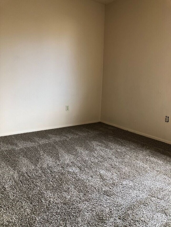 Building Photo - COMING SOON! Adorable 3 Bed 2 Bath in Toll...