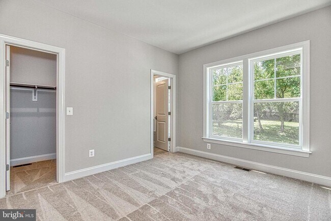 Building Photo - 3100 Greenway Blvd