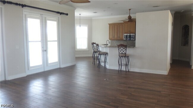 Building Photo - 1519 SW 40th Terrace